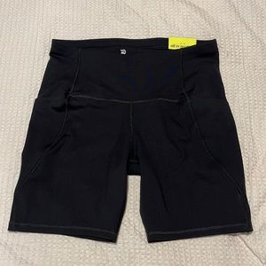 Large Women’s all in motion high rise bike shorts